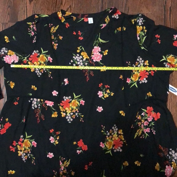 Old Navy Georgette Plus-Size Swing Dress - Picture 2 of 4